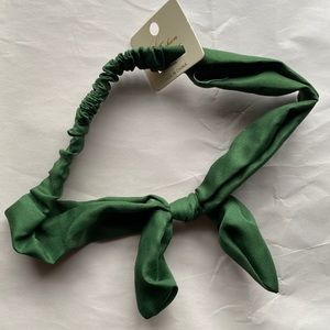 NWT Green Top Knot Headband
